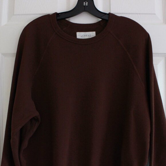 THE GREAT. The College Sweatshirt in Driftwood Chocolate Brown - Picture 4 of 11